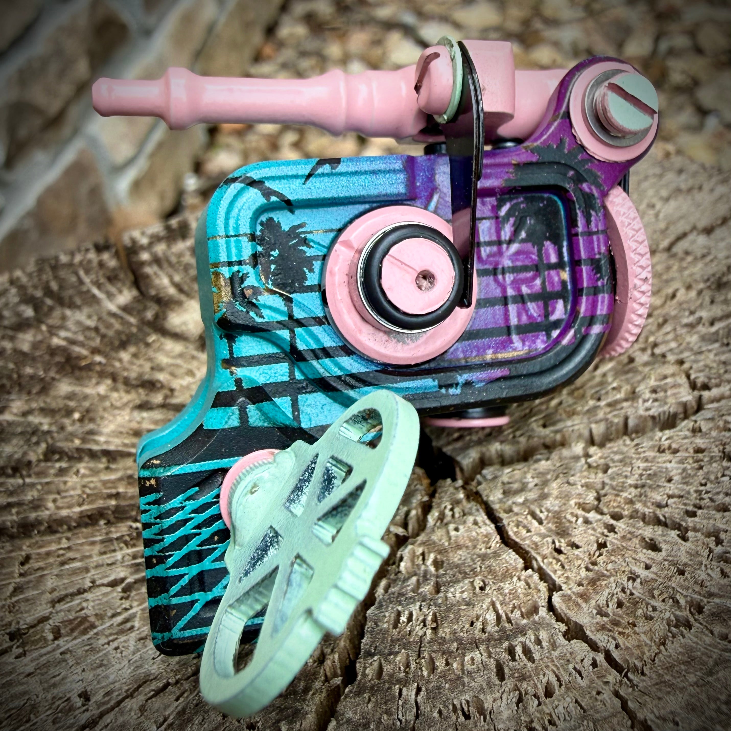Sidewinder 46er | Palm Tree Vapor Waves