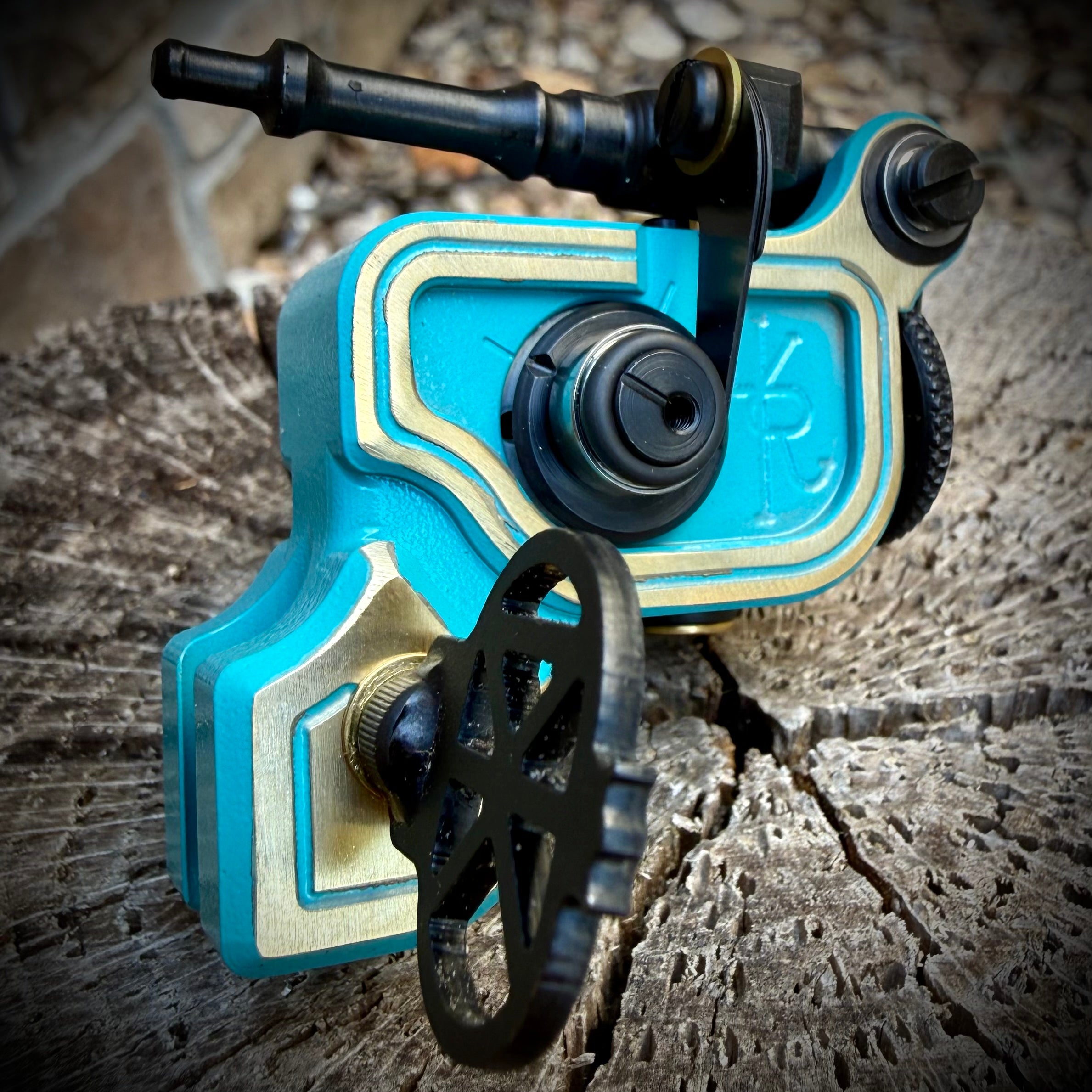 Sidewinder 46er | Two-Toned Tropical Teal