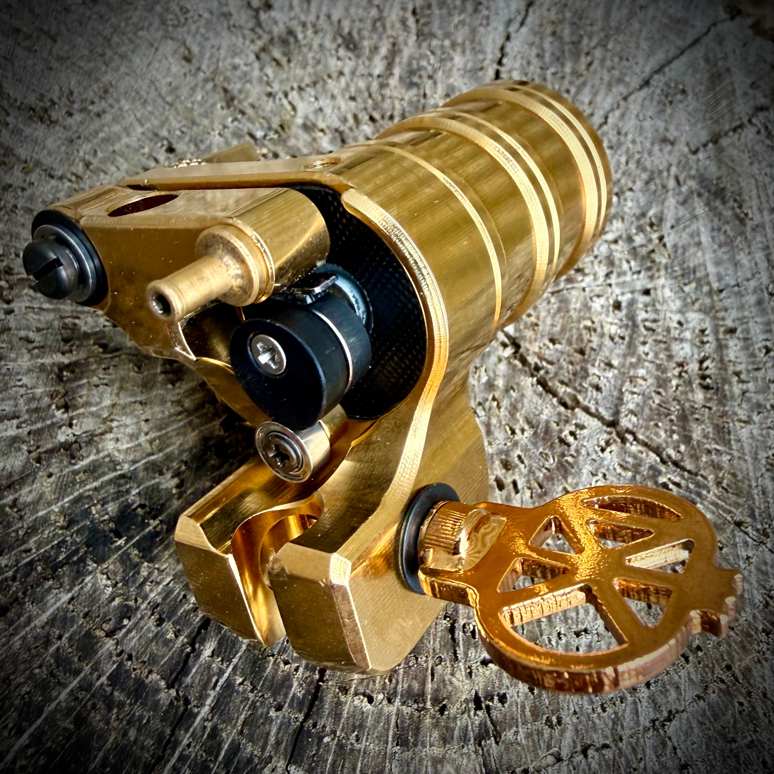 Gold AS FUCK Swingliner V3