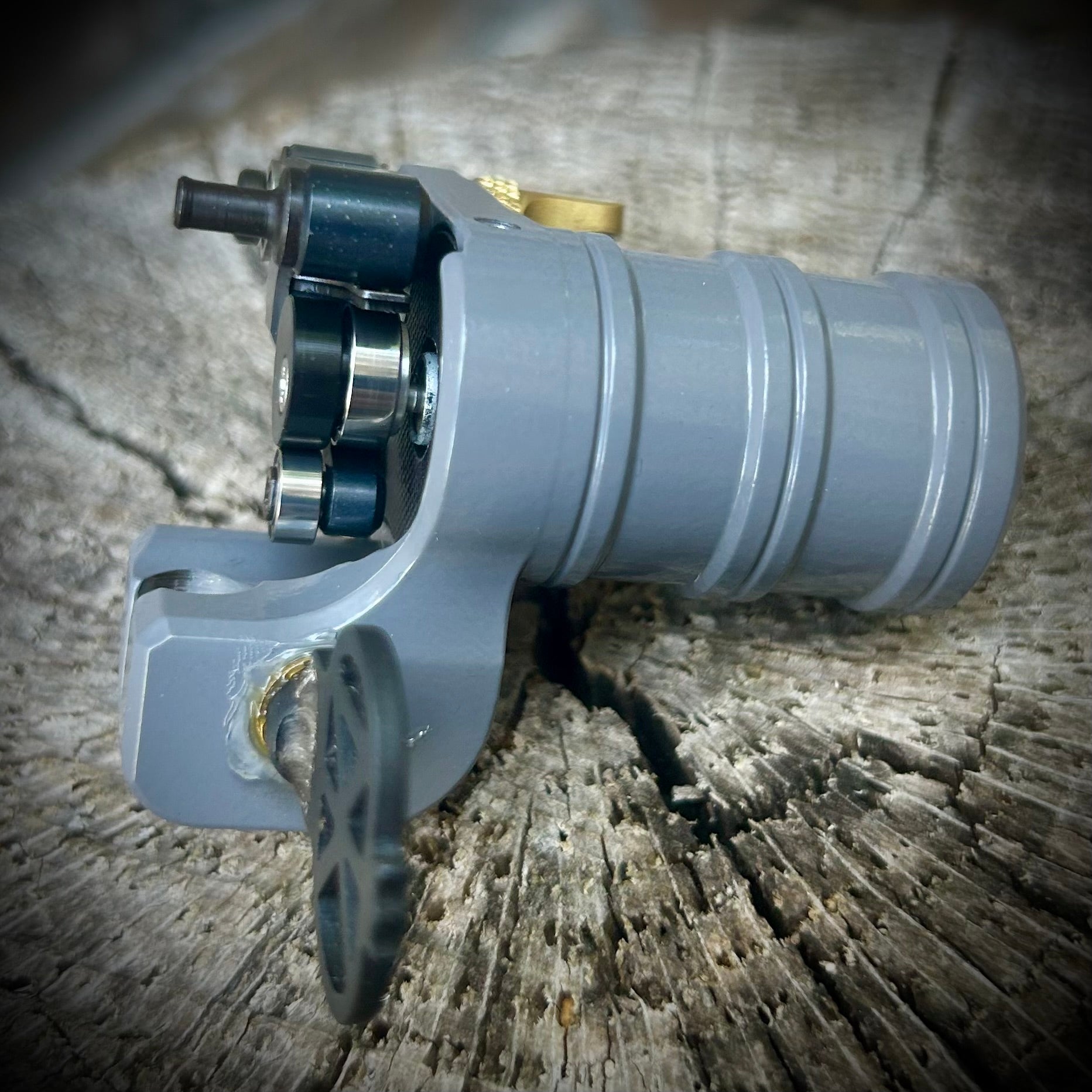 DK Grey Swingliner V3