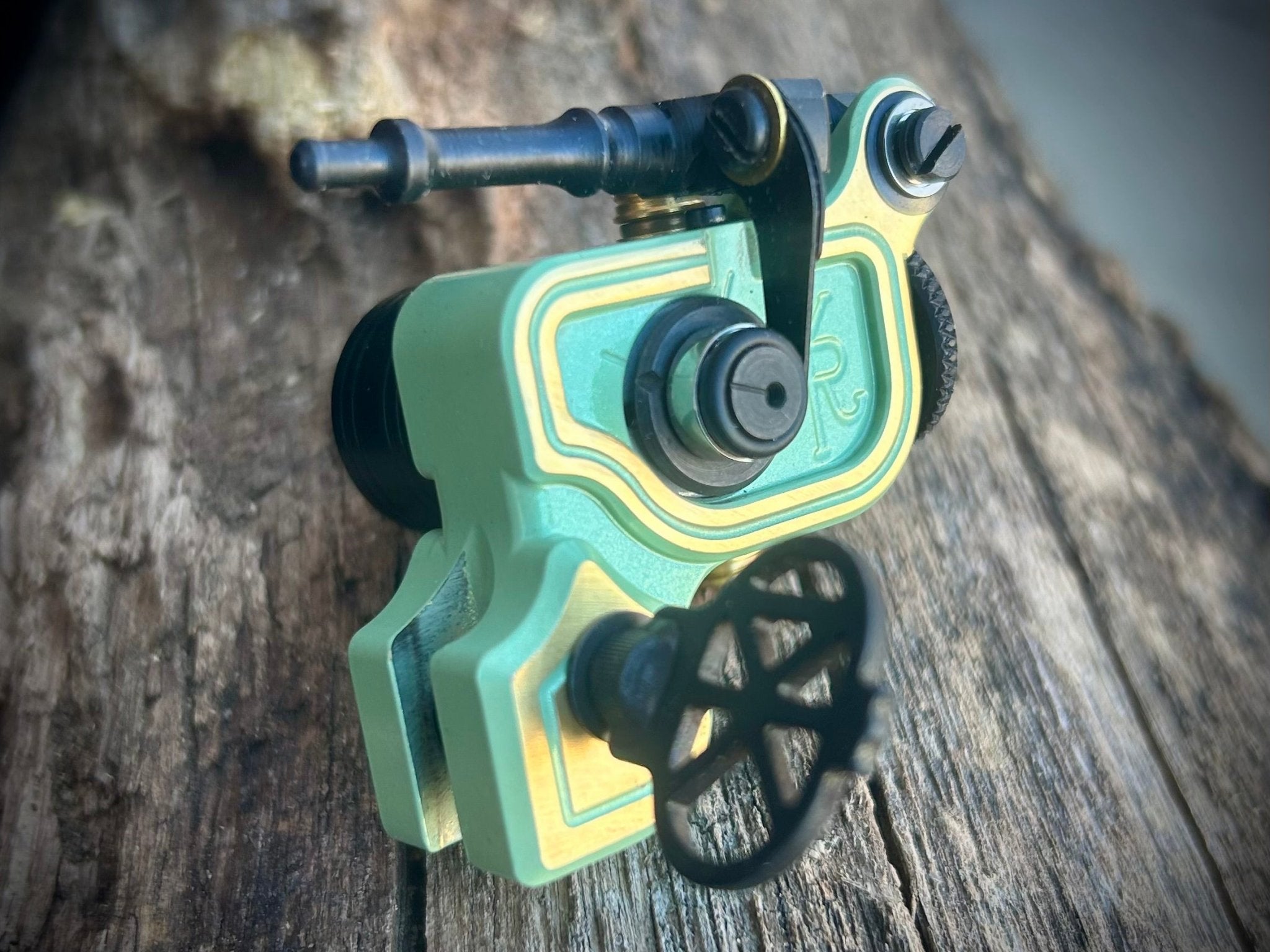 Sidewinder 46er | Two - Toned Sage Green - Dan Kubin Rotary - SW-46-2-TO-SA-GR