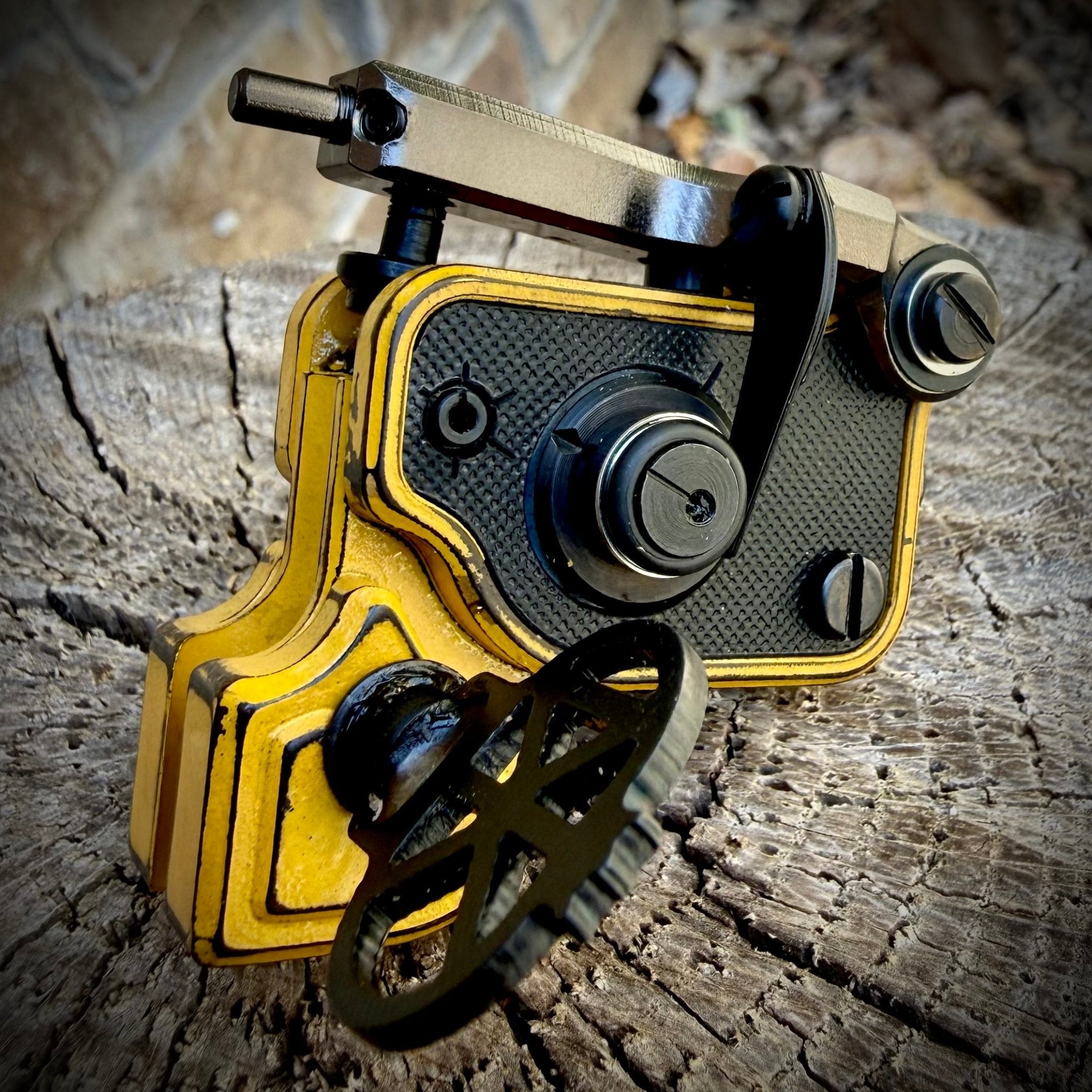 Sidewinder 7.5 | Old Yellow w/ Black - Dan Kubin Rotary - 